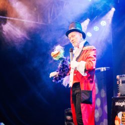 Magician Marvin