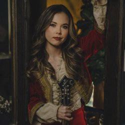 Sierra Hull photo