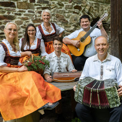 Hutzenabend mit den Schwarzwasserperlen