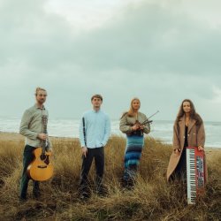 ‘true bond and empathy’ - Irish Music Magazine  A fresh and energetic sound of traditional Irish music, Tulua have been deeply exploring music and songs of their local area and other parts of Ireland,
