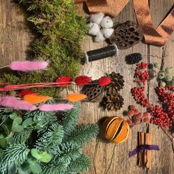 Christmas Table Arrangement