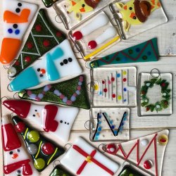 Compilation of glass decorations