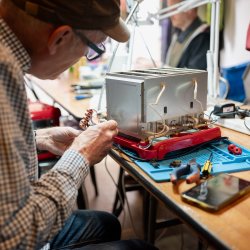 Toaster Teardown at Hackney (Fixperience)