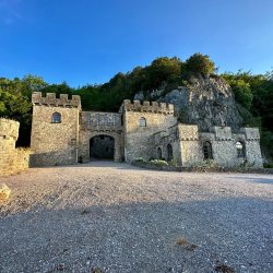 Gwrych Castle, Tan-yr-Ogo Lodge