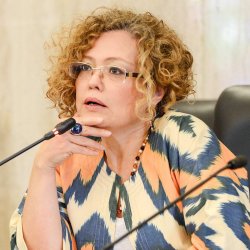 Lecture | Feetless Birds Die in the Air? Or Unsettlement as a Generative Condition | Madina Tlostanova