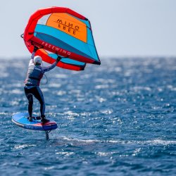 Wingfoiler in action
