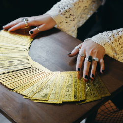 Lunar Lounge: An evening of Tarot