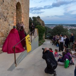 Visites teatralitzades al Castell de Palafolls