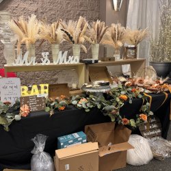 Winter Wedding Resale Market ®