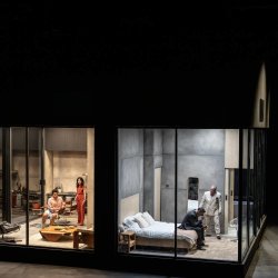 ТЕАТРАЛЬНЫЙ КЛУБ: "THE ORESTEIA" САЙМОНА СТОУНА