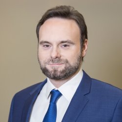 Dr. Spyros Floratos: "Strategies for Mastery in Microsurgery – Atraumatic Concepts & Challenging Clinical Scenarios"