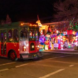 Holly Jolly Twinkle Trolley