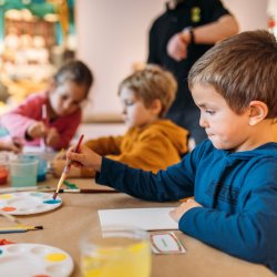 Atelier artistique - Un monde dans une pièce!