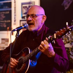 Andy Smythe & Barry Ewing (Folk) - LIVE @ THE OLD LIBRARY BAR - FREE ENTRY