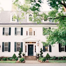 Front of Fernbrook Farms Inn