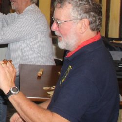 WORKSHOP - LEARN TO PLAY THE BONES - SATURDAY with PETE ELLISTON - £5.00