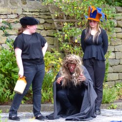 Performers of the play