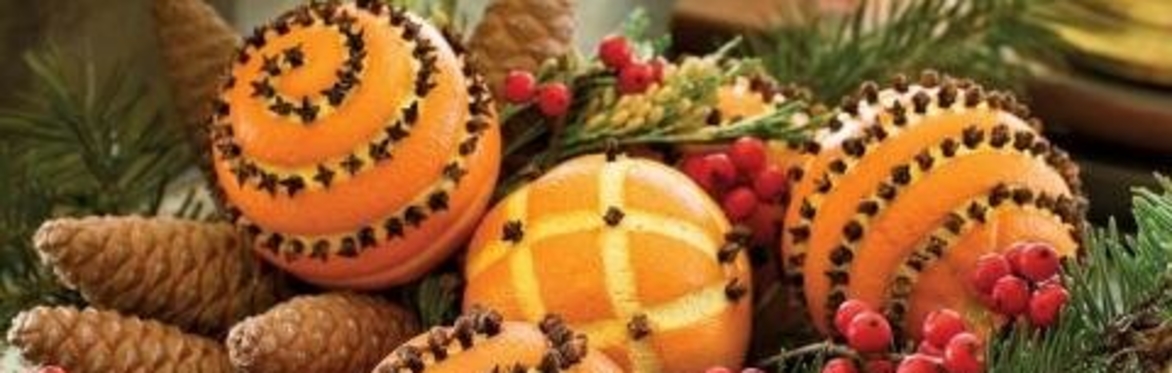 Avenue House -Take a Peek at Christmas