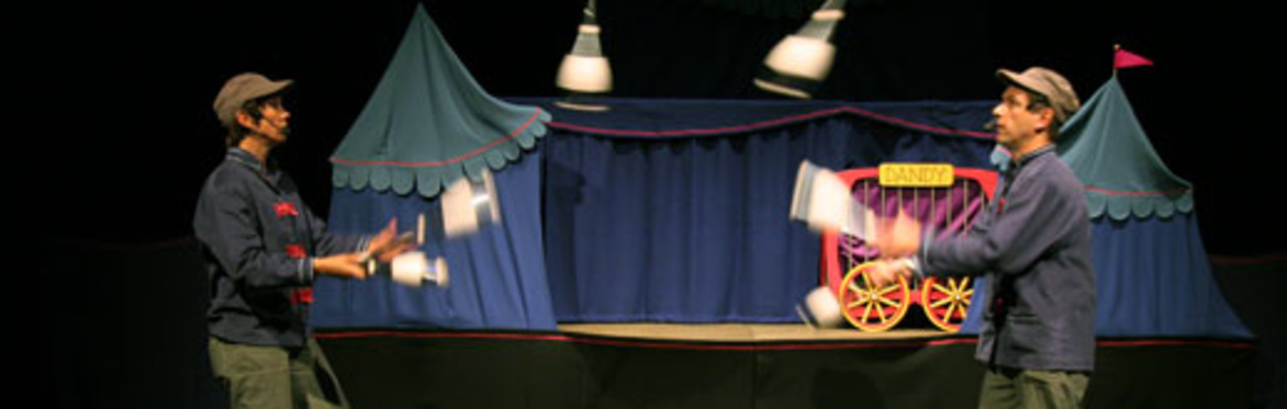 Noisey Oyster presents : The DaSilva marionette circus troupe