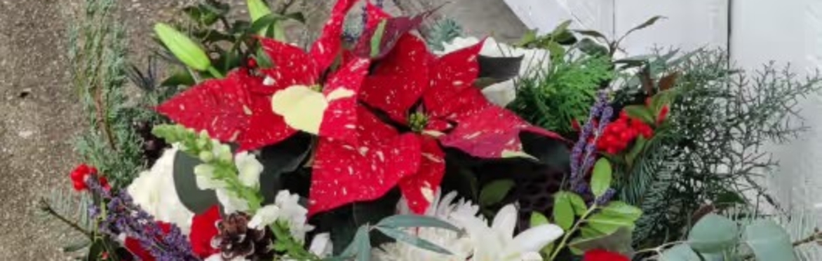 Christmas Table Centerpiece