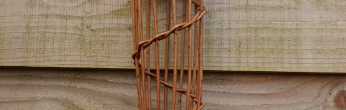 Willow Weaving for Beginners: Create a Bird Feeder