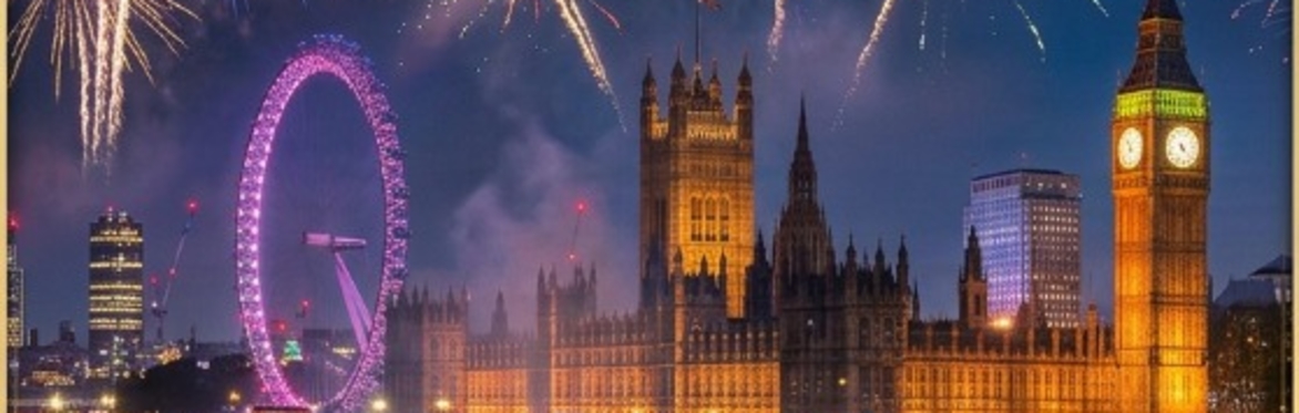 Fireworks on the Thames - New Year's Eve London Boat party