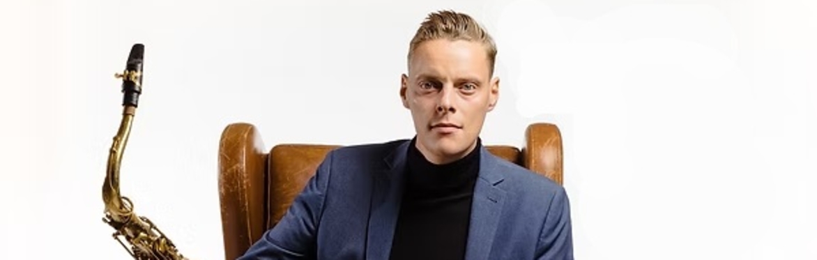 "The Sofa Sessions" at The Lion's Den Cafe: The Fraser Smith Quartet