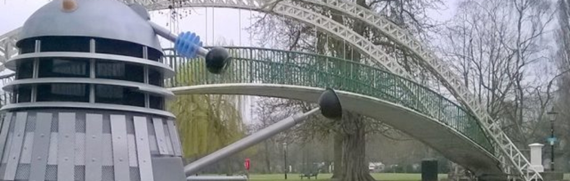 Dalek on the Embankment, Bedford