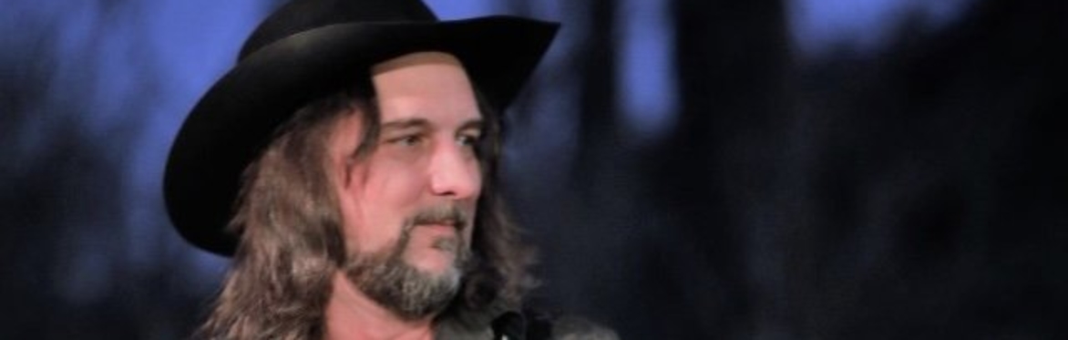 AUGUST MANLEY'S WAYLON JENNINGS TRIBUTE
