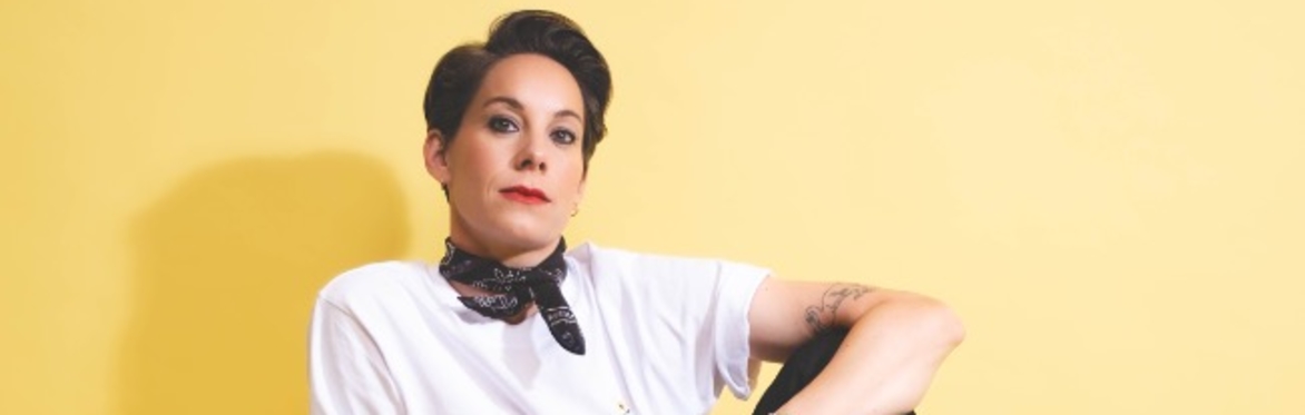 SUZI RUFFELL - The Juggle
