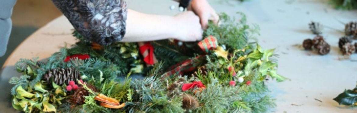 Wreath Making at Edinburgh Zoo
