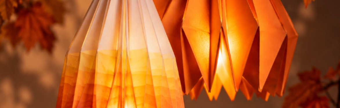 Lámparas de origami · Yutori Coruña