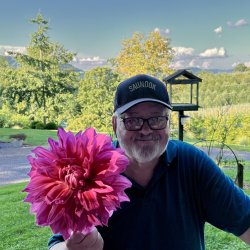 Dahlias A to Z with Alan Arrington of Horse Ridge Dahlias