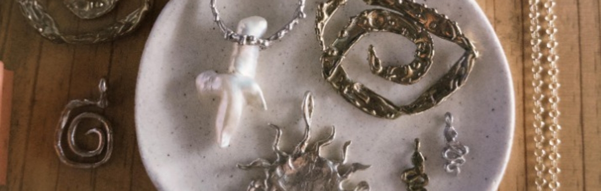 Jewellery making with lost wax casting | Joyería hecha con la técnica de fundición a la cera perdida