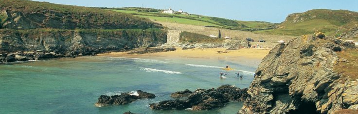 Women's Adventure Club - Coasteering