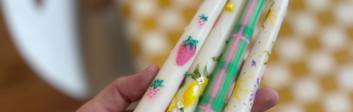 Image of paint brushes for candle painting class London