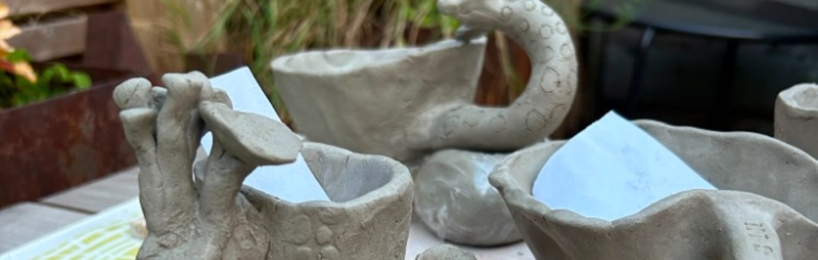 Wellbeing | Christmas Pottery Workshop/BSL Interpreted