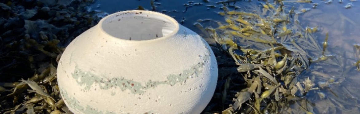 Make a River Pot using Natural Materials from the River Dart