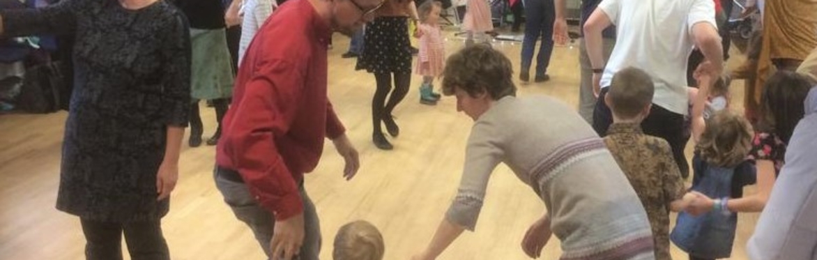 Oxfolk presents - On behalf of FWO Family Ceilidh Oxford and caller Jane Bird
