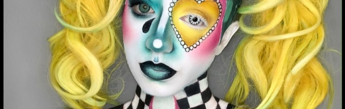 Lux Kaspaski Returns — Body Paint Special