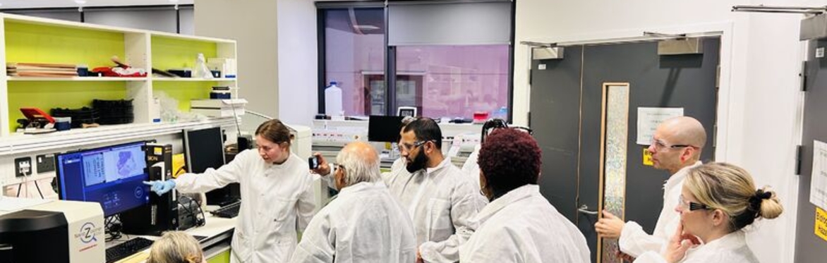 Science is open - Lab visits from a public perspective
