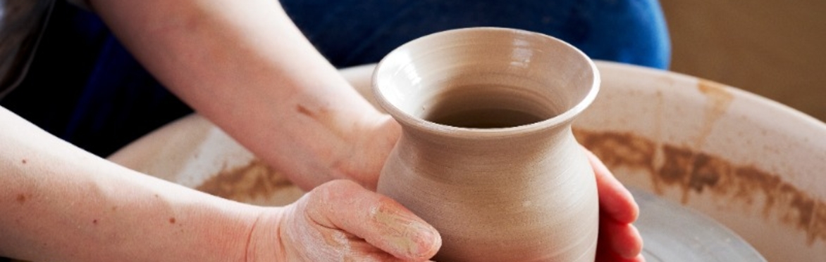 Throwing on the Wheel, ALL LEVELS, with Birgit Pohl - 5-week course for adults