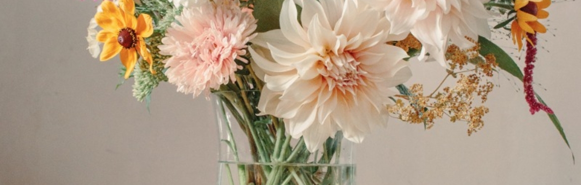 Vase Arrangement Workshop