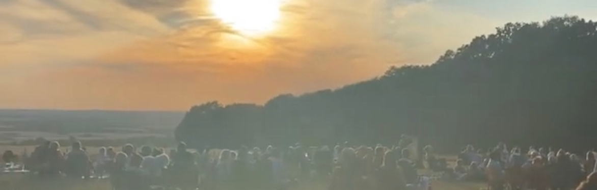 Everybody Get FOOTLOOSE! Blue Tin Sunset Cinema 2026. Friday 7th AUGUST.