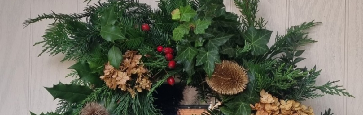 A christmas wreath on a door