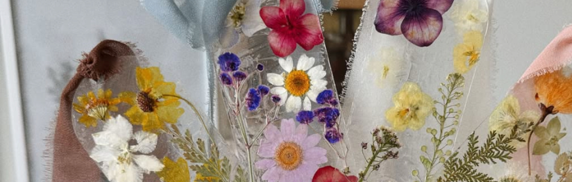 📖 Sip & Craft: Bookmark Making at Arch Rivals, Droitwich