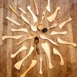 From tree to spoon // De l'arbre à la cuillère