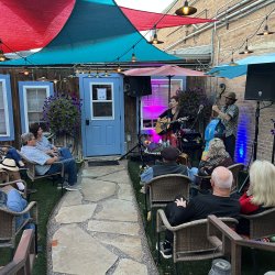 Heather and Douglas ~ Live in the Courtyard at 610