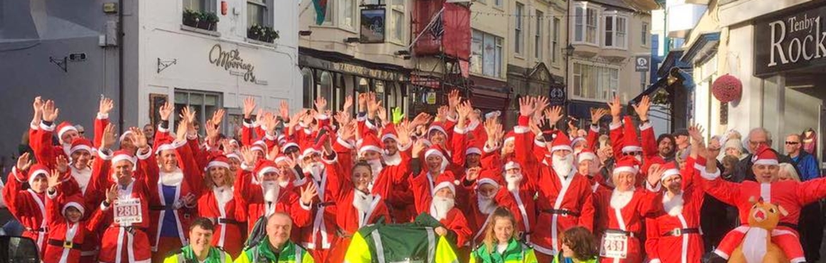 Tenby Santa Run Runners