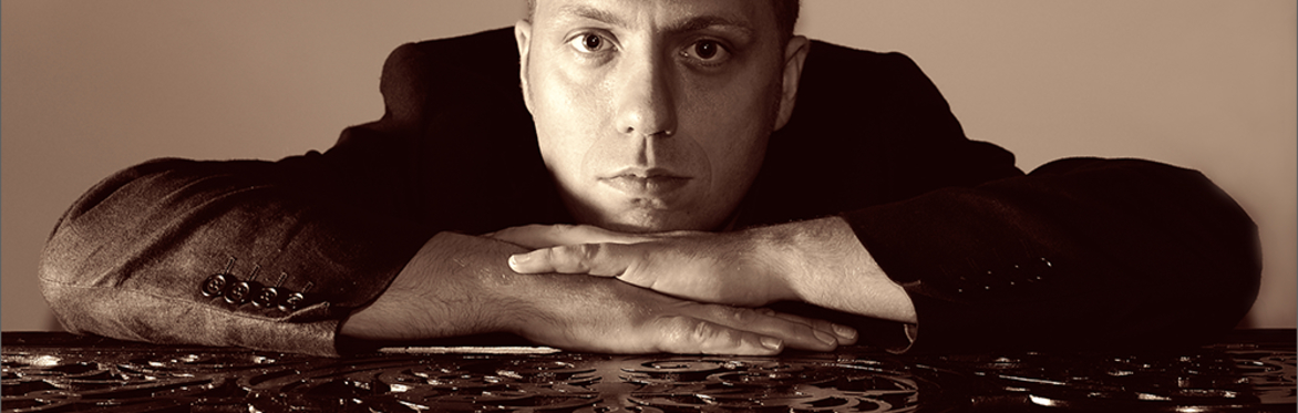 CONCERT: Dale Storr